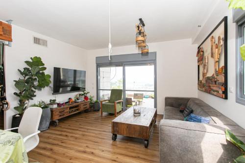 Tirat Carmel Penthouse