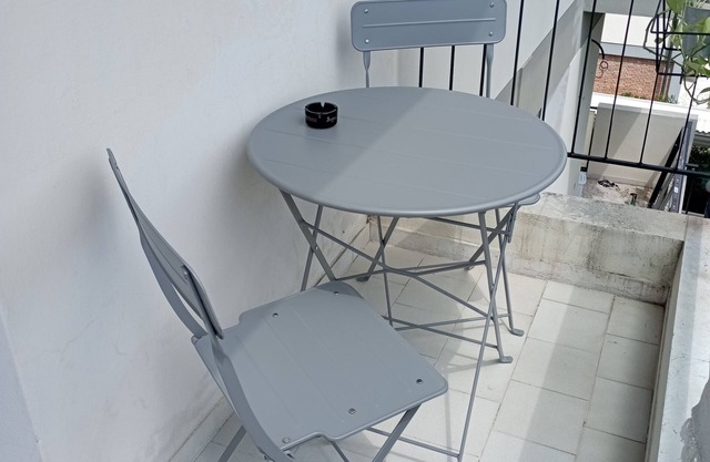 Tirrenia apartment central area, convenient