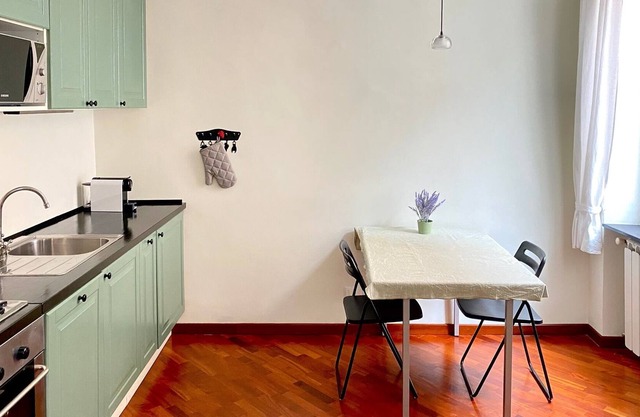 Tito's Place. Apartment 2 steps from Brignole FS and metro