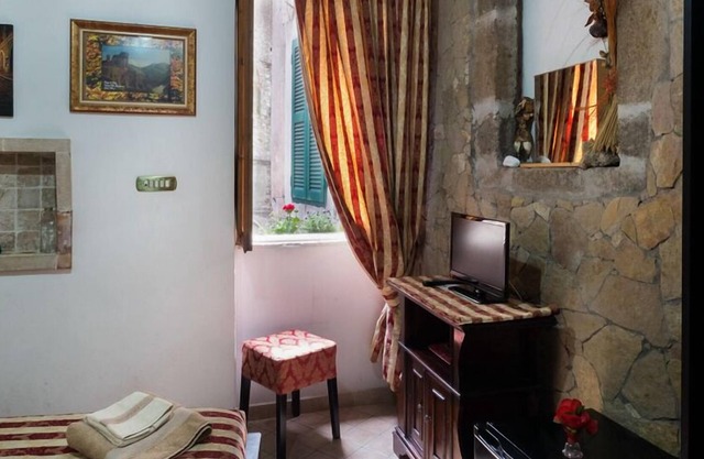 Tivoli, Sibilla unabhängiges Zimmer mit Bad im Herzen des historischen Zentrums