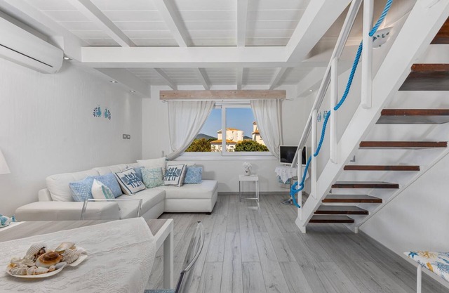Elegantes Meerblick-Apartment im Herzen von Porto Rotondo