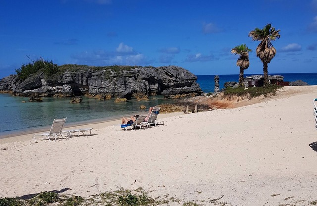 TOBACCO BAY BEACH FRONT TRADITIONELLE WOHNUNG