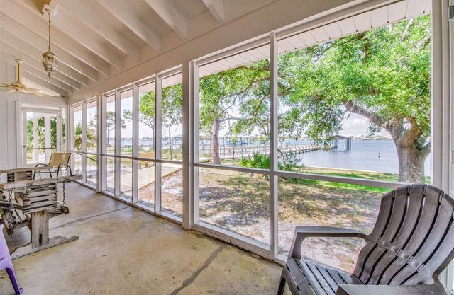 Tobin House THE PERFECT GETAWAY - NO HASSLE CHECK OUT