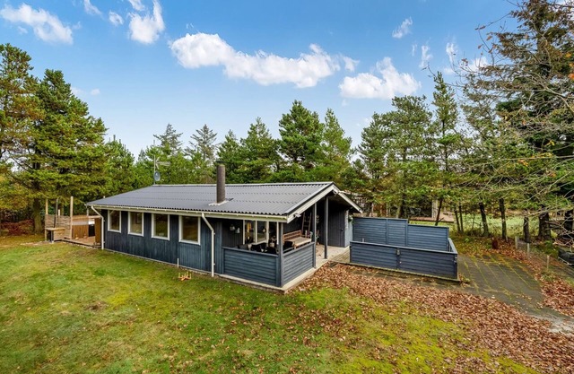 "Toimi" - 500m to the inlet by Interhome