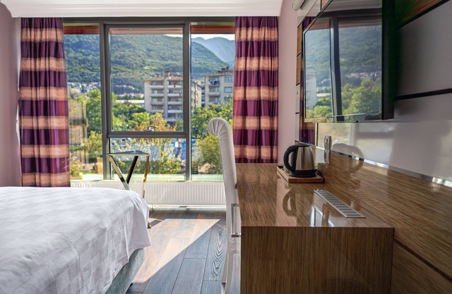 TOK EPİK HOTEL