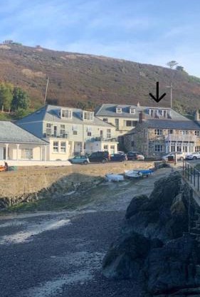 Tol-Dhu. One in a Mullion