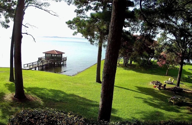 Toledo Bend Lakefront Cabin in der Nähe des "Chicken Coop", mit Private Boat Launch