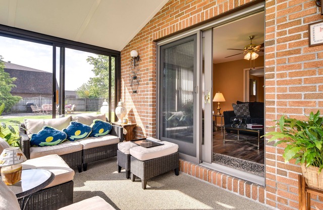 Tonawanda Vacation Rental ~ 13 Mi to Niagara Falls