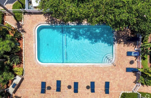 Sunnyside Palms Resort - Poolside, BBQ Grill, 2BR