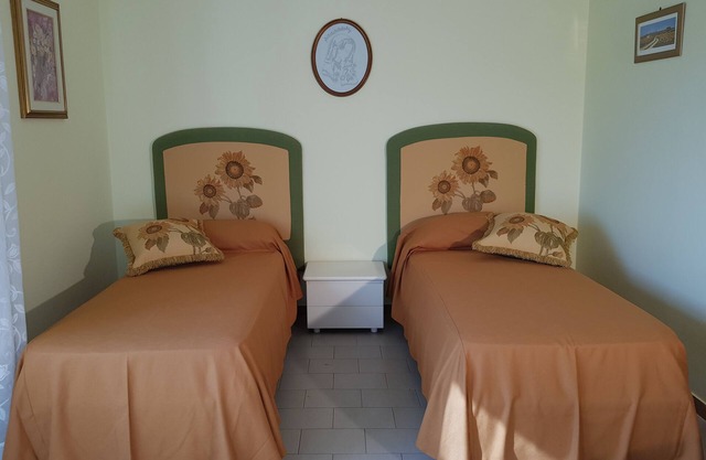 Top bedroom GOLFO-Lincelle,2/3 single beds-Airport/Central Station, Lamezia Terme