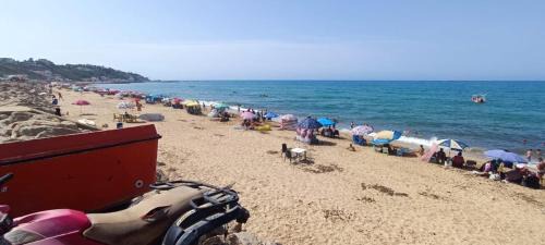 Top F2 pied dans eau