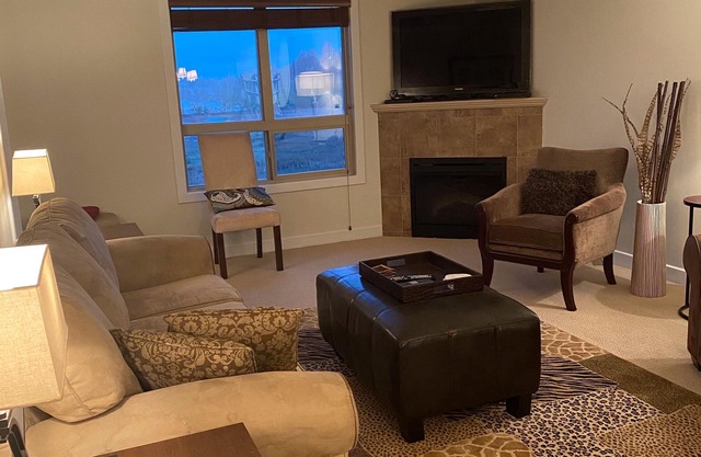Top floor condo on Lake Windermere with spectacular lake and Mountain View’s
