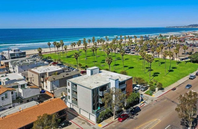 Mission Beach ~ Schritte zum Meer oder zur Bucht!
