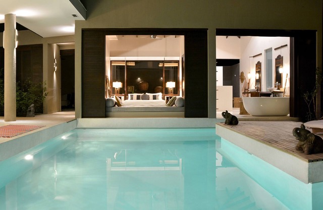 Erstklassig, spitzenmäßig. Paare erfreuen sich. Privates Schwimmbad, viel Platz und Ausstattung