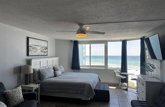 Top of the Gulf 615 - Beach Front Resort - Ocean View Studio Condo