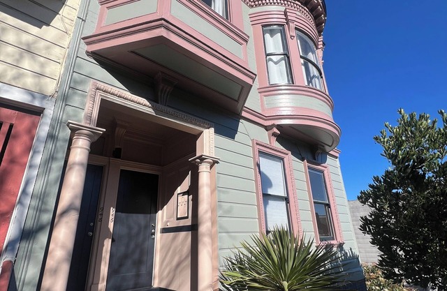 Top of the Park with Views Russian Hill 2 bedroom Townhouse