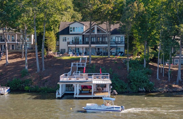 Top Rated Luxury 8-bedroom house with Best Boathouse on Lake Gaston.
