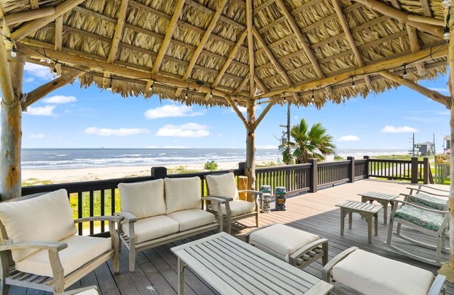 Top Shelf 4 Bedroom Home by RedAwning