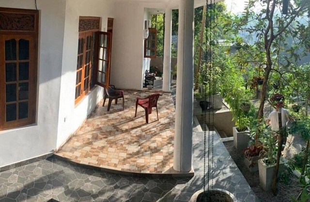 Toropi homestay