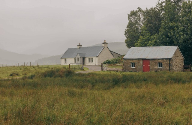 Torran Cottage - A cosy country cottage set in dramatic Scottish landscape