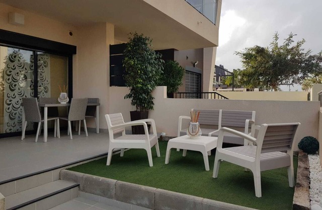 Torre de la Horadada (Alicante) 200 meters from the beach of Mil Palmeras.