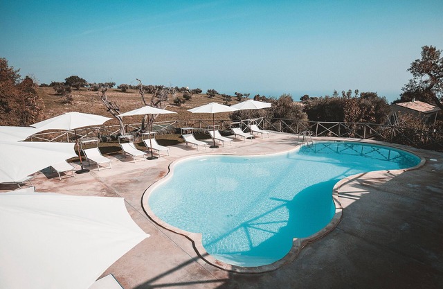 Torre di Palme apartment with panoramic terrace and pool -5 minutes from the sea