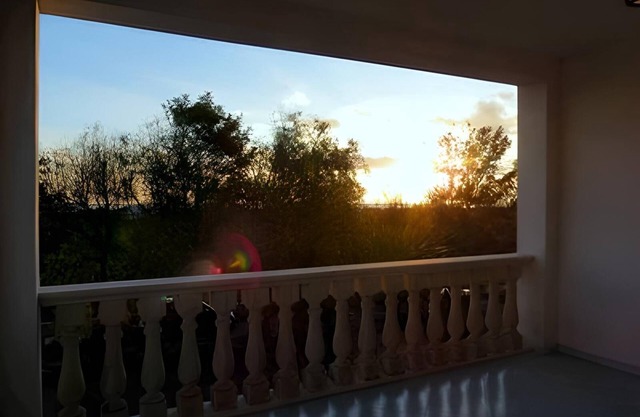 Torre Pali - Haus mit großer Veranda mit Blick auf das Meer