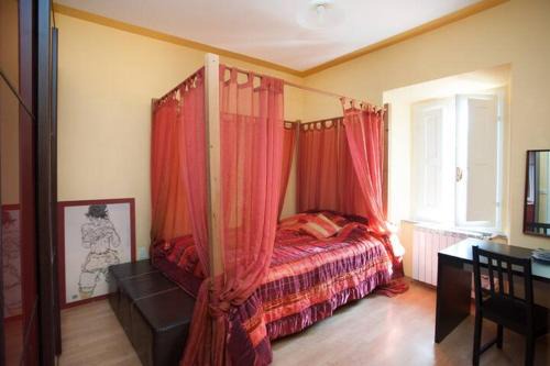 Torretta 16 red room