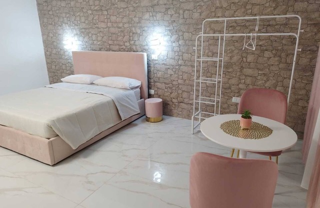 Tortora House Pink - Ein Schlafzimmer Wohnung, Schläft 4
