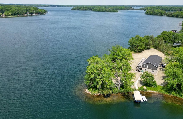 Totem Pole Point on Lake Sylvia