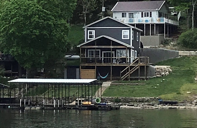 Totum Lake House - Family Getaway with Amazing Views