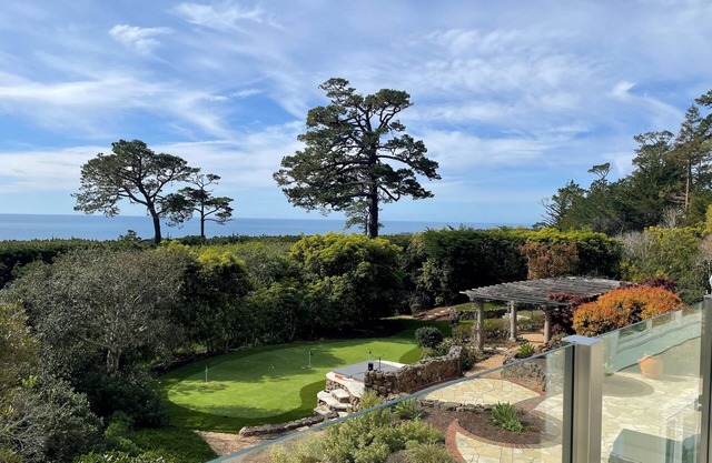Tour de Elegance Ready! Gated Estate, Private Garage, Unmatched Views!