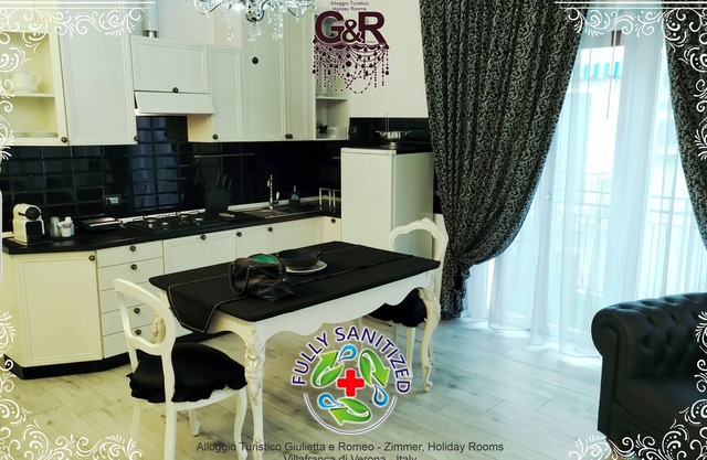 Tourist Accommodation Juliet and ROMEO Entire Apartment CENTRO STOR Villafranca