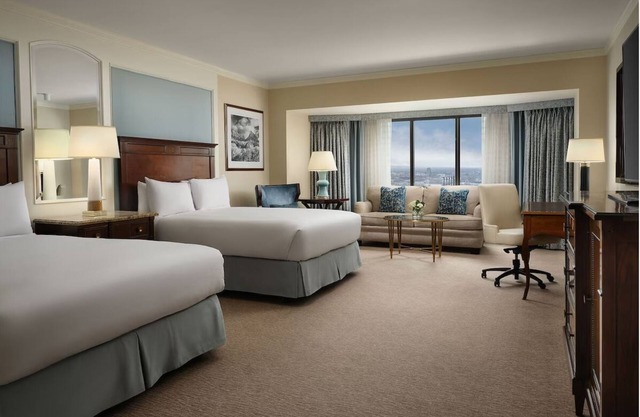 Tower 2 Queens, Little America Hotel, Heated Pool, Restaurant, Close to Downtown