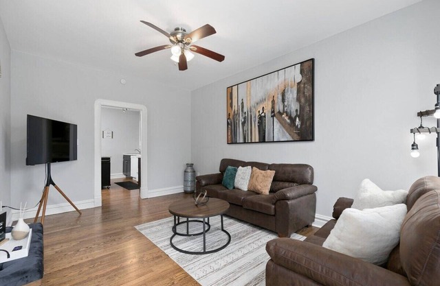 Tower Grove Twins 1BD