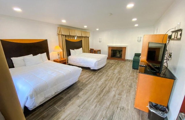Town and Country Inn