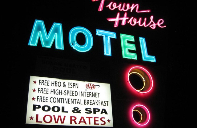 Town House Motel