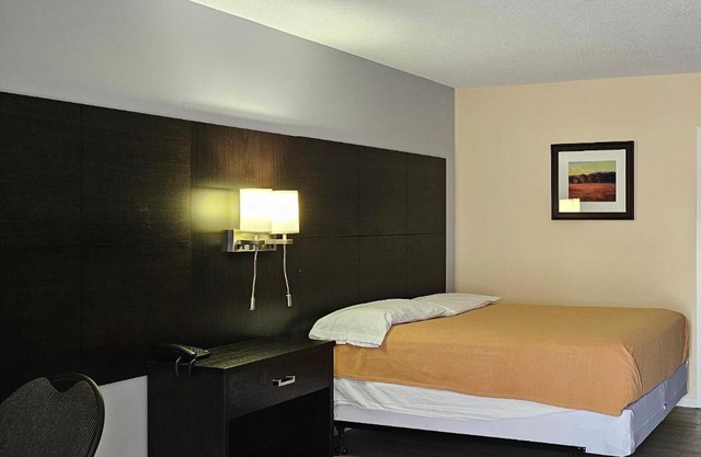 Town'n Country Motor Inn