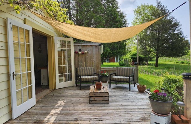 Town of Lunenburg 3 BR- with 3 decks!