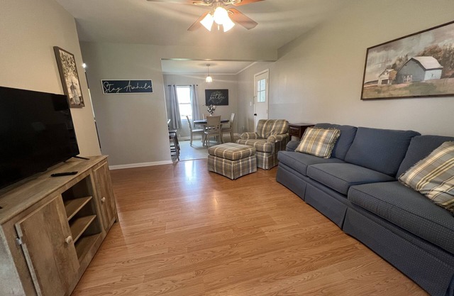 Town Street Retreat is centrally located to all Rogersville has to offer.