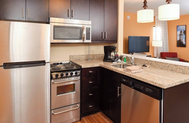 TownePlace Suites Detroit Commerce