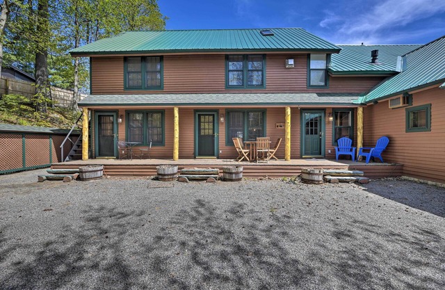 Townhome w/ Deck: Walk to Mirror Lake & Main St!