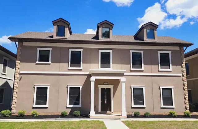 Townhomes at the Falls - 312 C lower - Buffalo Ave