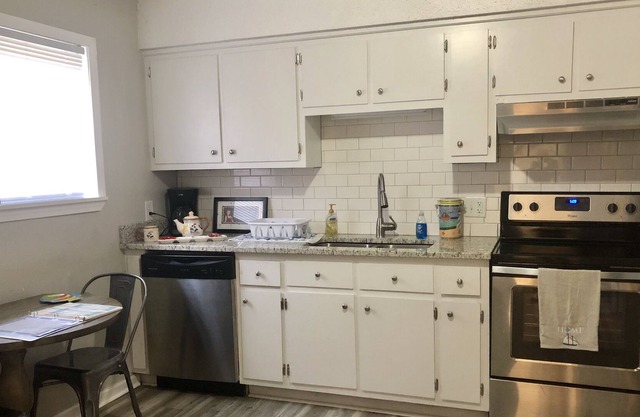 Southern Oaks Townhome # 1 Haustierfreundlich!