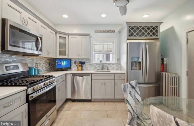 Townhouse - 15 min from downtown
