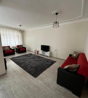 Trabzon Meydanın Göbeğinde Kiralık Daire
