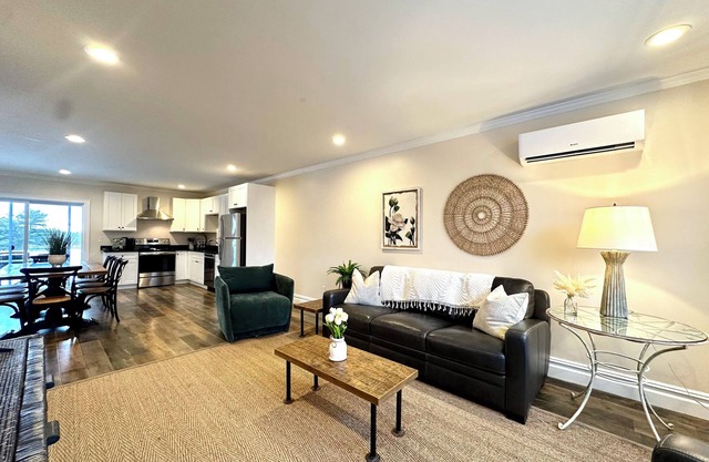 Tradewind Haven - New 4-Bed Townhouse Near Newport