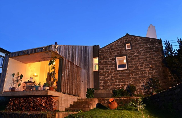Schönes, ländliches Haus mit einem schönen Garten und einem atemberaubenden Blick auf die Landschaft
