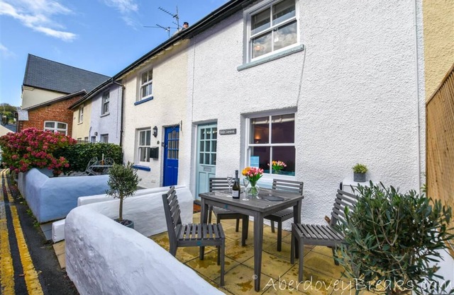 Traditionelles Fischerhaus mit 2 Schlafzimmern, Zentrum von Aberdovey, Haustiere willkommen.