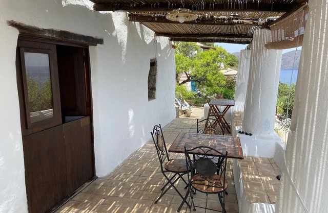 House "Moon" - Live in an ancient Aeolian house
